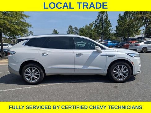Used 2023 Buick Enclave Premium w/ Experience Buick Package FWD image 3