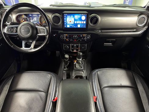 Used 2020 Jeep Wrangler Unlimited Sahara AWD/4WD image 28