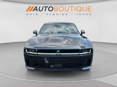 Used 2024 Dodge Charger Daytona Scat Pack w/ Plus Group AWD/4WD image 8