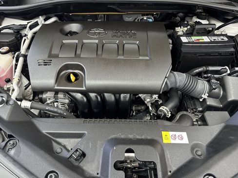 Used 2021 Toyota C-HR XLE image 45