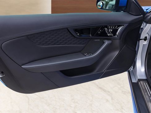 Used 2023 Jaguar F-TYPE R image 25