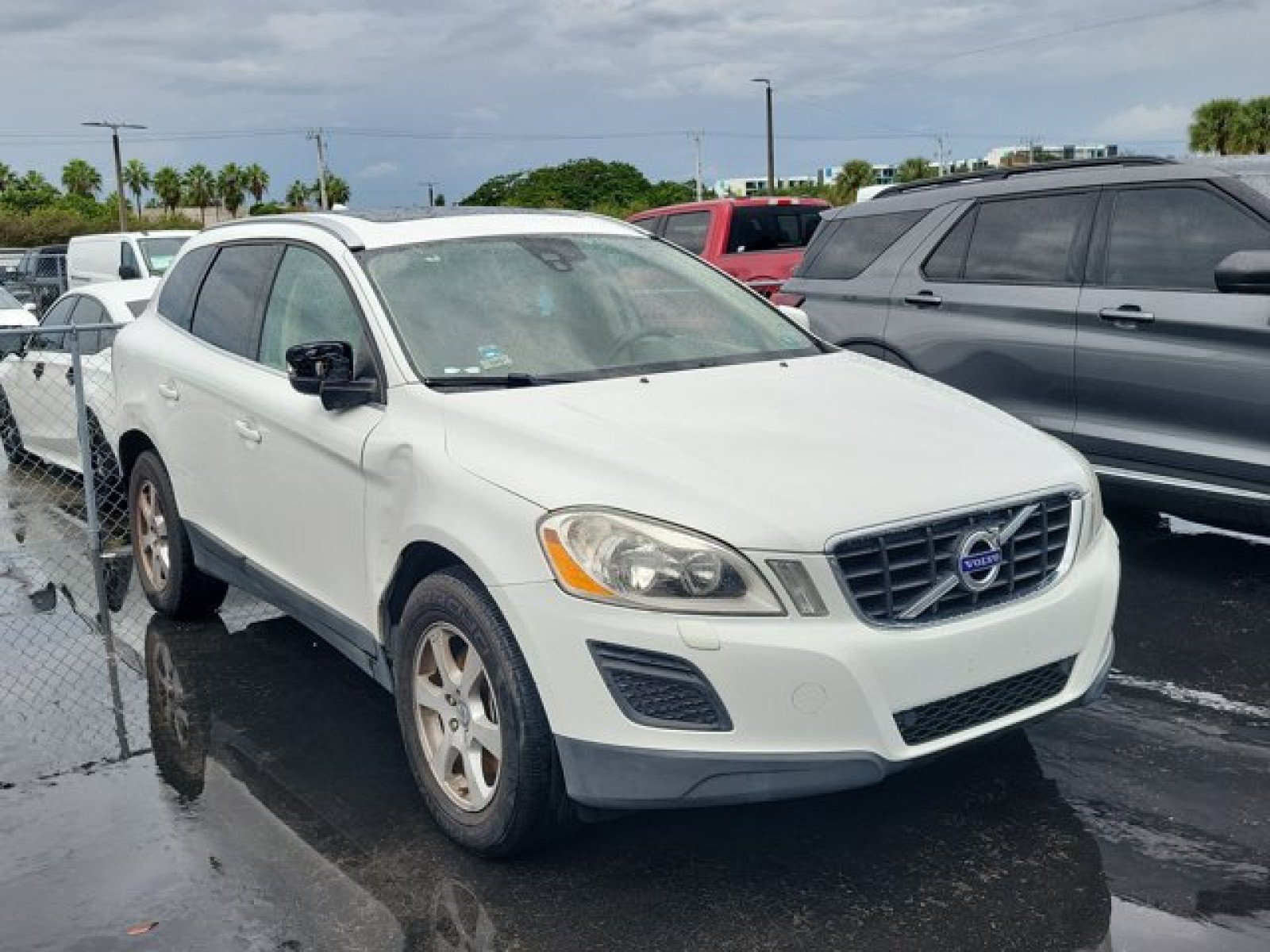 Used 2011 Volvo XC60 3.2 AWD/4WD image 2