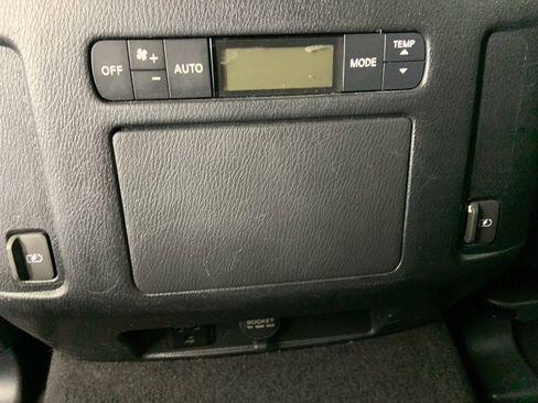 Used 2019 Nissan Armada SL w/ Premium Package image 20