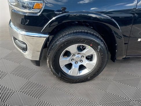 New 2026 RAM 1500 2WD Crew Cab image 32