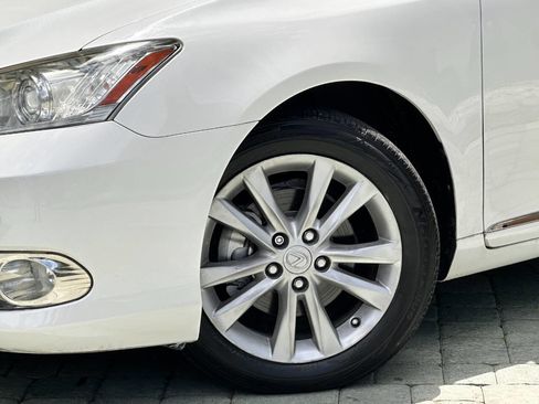 Used 2011 Lexus ES 350 FWD image 3