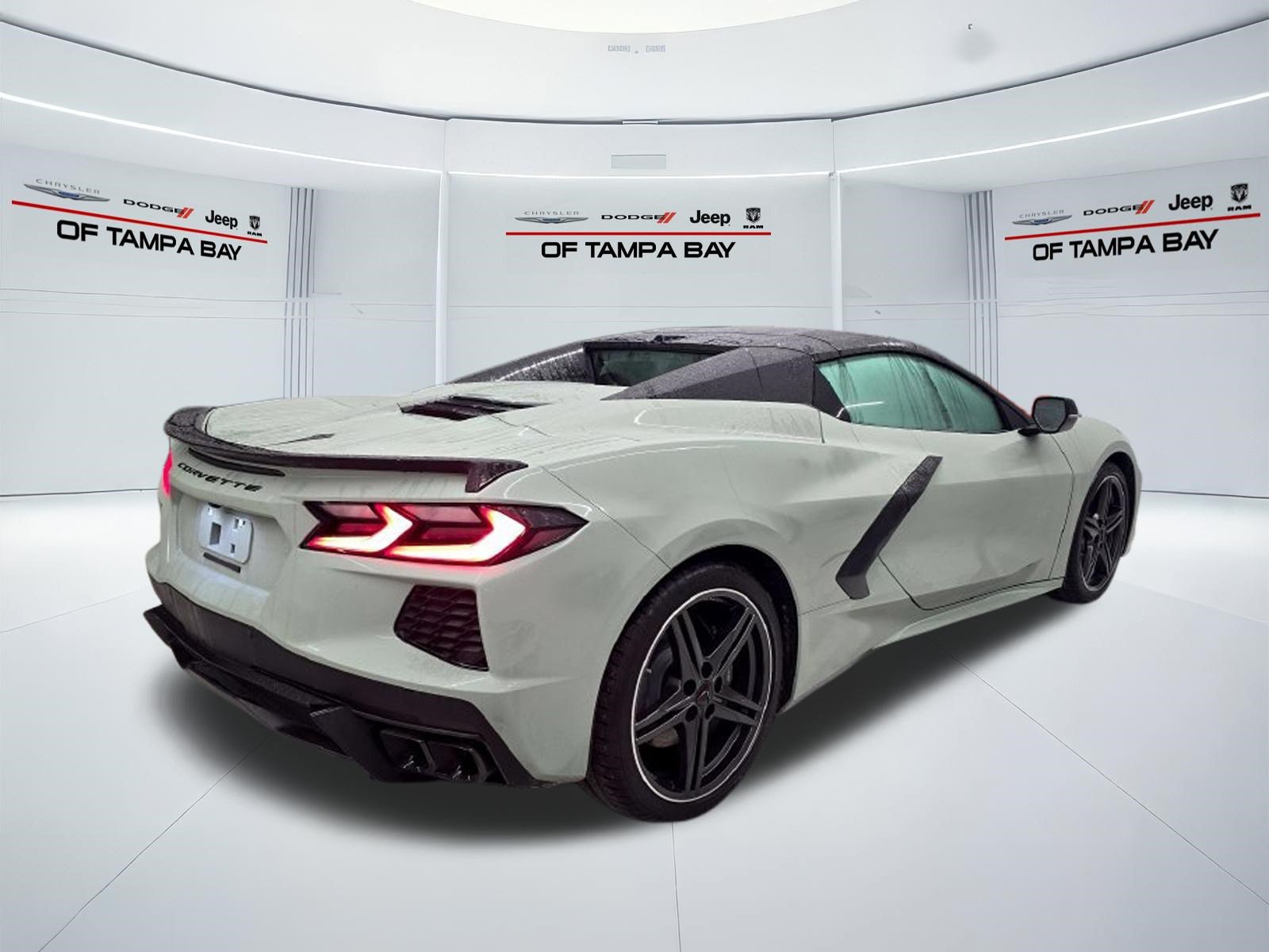 Used 2024 Chevrolet Corvette Stingray Preferred Conv w/ Stealth Interior Trim Package RWD image 6