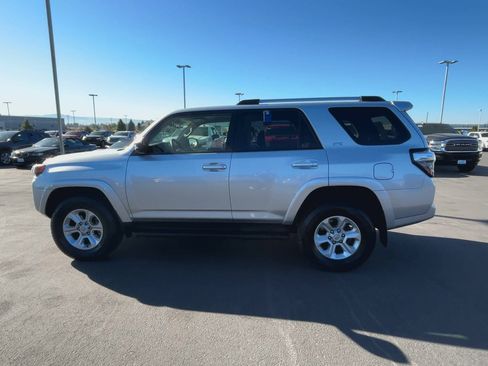 Used 2024 Toyota 4Runner SR5 image 37