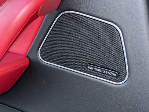 Used 2017 Maserati Levante S AWD/4WD image 16