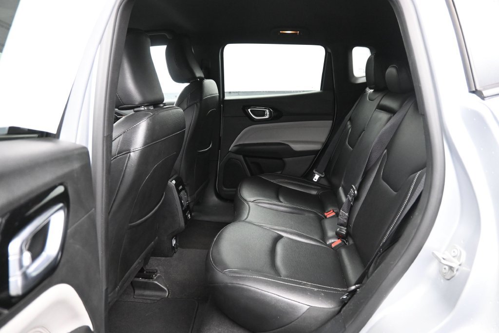 Used 2025 Jeep Compass Limited AWD/4WD image 25