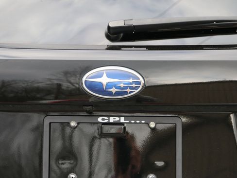 Used 2023 Subaru Forester Touring image 5