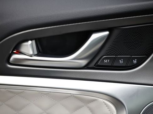 New 2025 Genesis G70 3.3T Advanced w/ Sport Prestige Package image 18