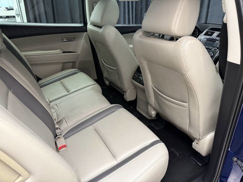 Used 2010 MAZDA CX-9 Touring w/ Moonroof & Bose Audio Pkg image 12