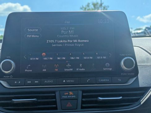 Used 2025 Nissan Altima 2.5 SV image 19