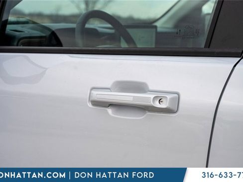 New 2026 Ford Maverick Lariat w/ 4K Tow Package image 30