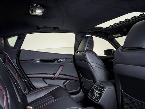 Certified 2024 Maserati Quattroporte Modena Ultima Q4 image 16