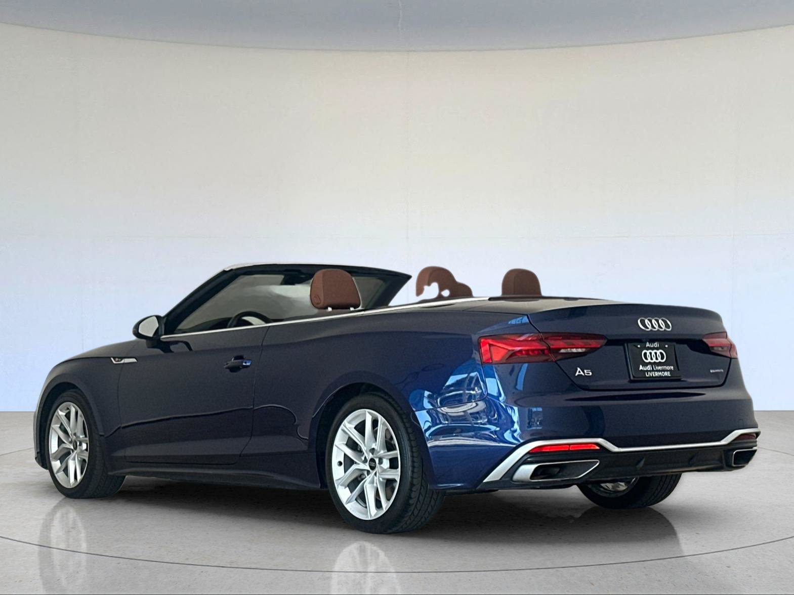 Used 2023 Audi A5 2.0T Premium w/ Convenience Package AWD/4WD image 4