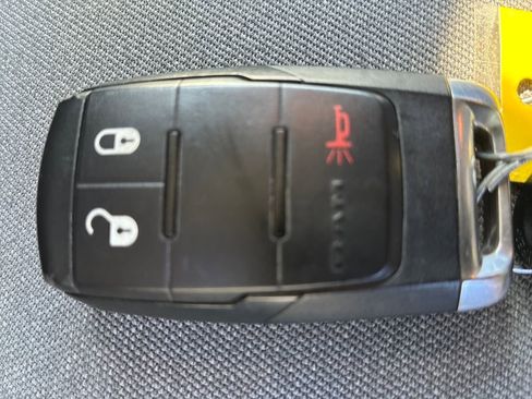 Used 2024 RAM 2500 Big Horn image 28