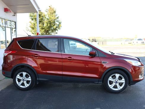 Used 2016 Ford Escape SE image 4