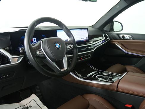 Certified 2025 BMW X5 xDrive40i image 12