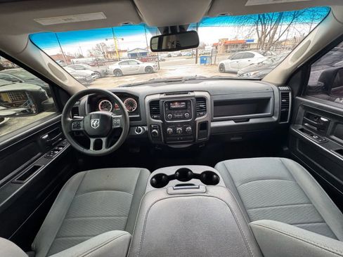 Used 2018 RAM 1500 Express RWD image 11