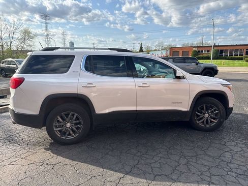 Used 2019 GMC Acadia SLT image 8