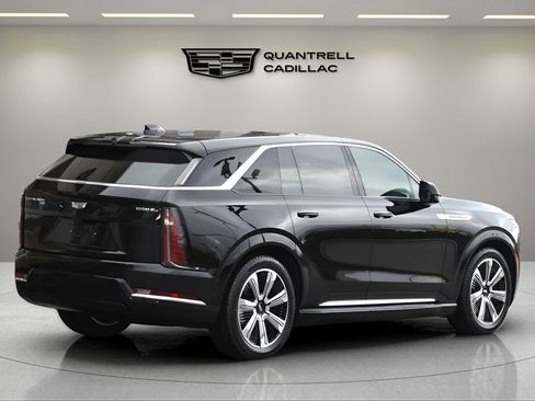 New 2025 Cadillac Escalade IQ Luxury 1 w/ Smart Trailering package AWD/4WD image 4