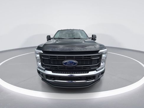 Used 2025 Ford F350 XL image 3