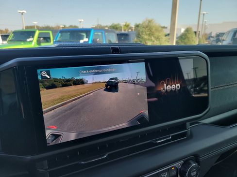 New 2026 Jeep Gladiator Mojave AWD/4WD image 17