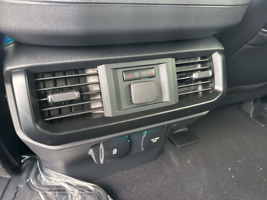 Certified 2025 Ford F150 Raptor AWD/4WD image 13