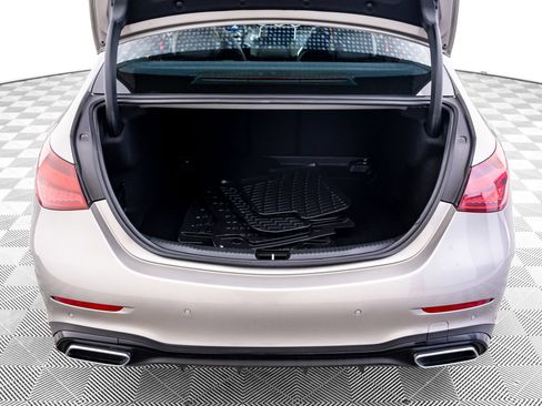 Used 2024 Mercedes-Benz C 300 4MATIC Sedan image 35