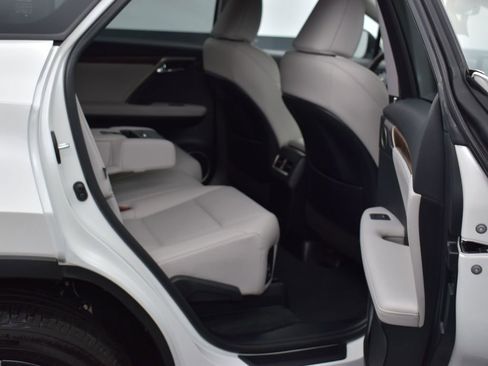 Used 2022 Lexus RX 350L FWD w/ Premium Package image 10