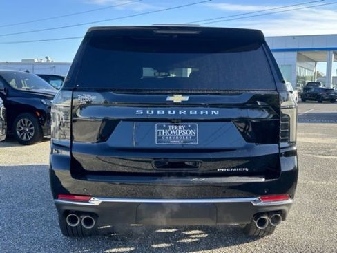 New 2025 Chevrolet Suburban Premier image 3