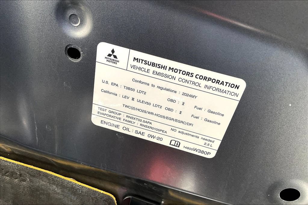 Used 2024 Mitsubishi Outlander SE AWD/4WD image 29