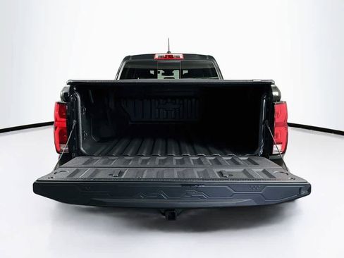 Used 2024 Chevrolet Colorado Z71 w/ Z71 Convenience Package 2 AWD/4WD image 21