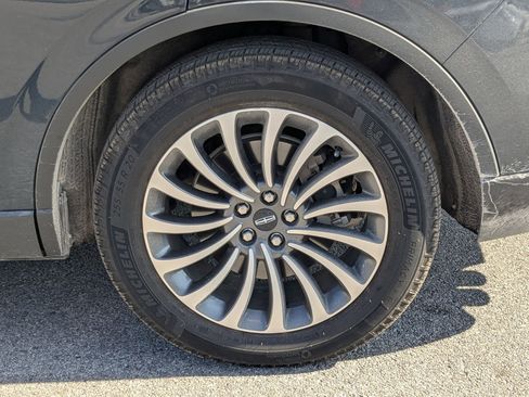 Used 2022 Lincoln Aviator Reserve w/ Equipment Group 201A image 23