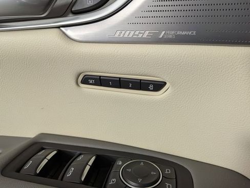 Certified 2024 Cadillac XT5 Premium Luxury image 11