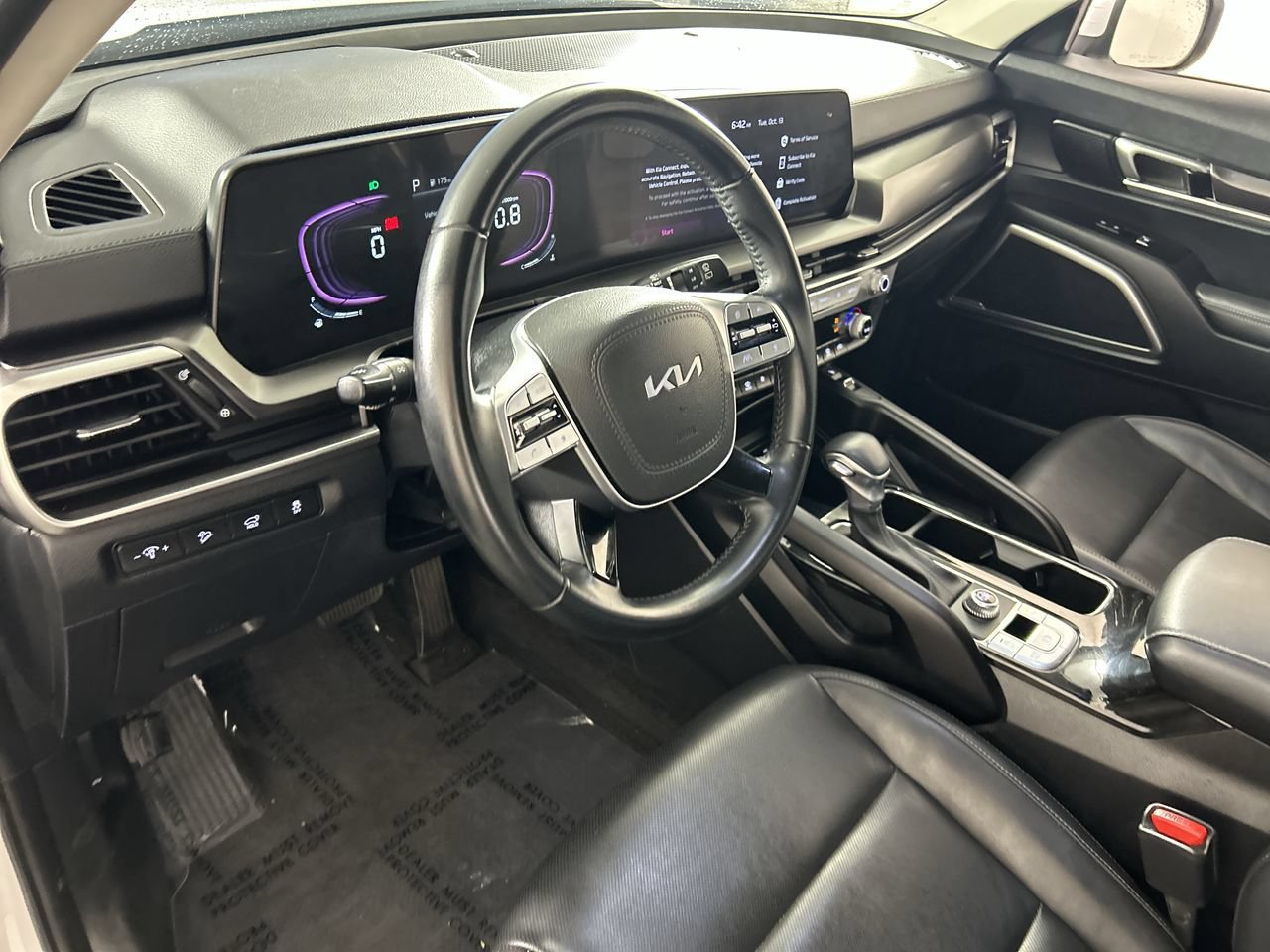 Used 2025 Kia Telluride S FWD image 13