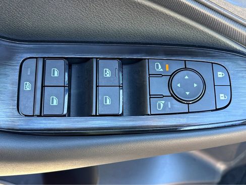 New 2026 Nissan Rogue S image 20