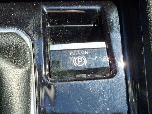 Used 2024 Jeep Compass Latitude image 24