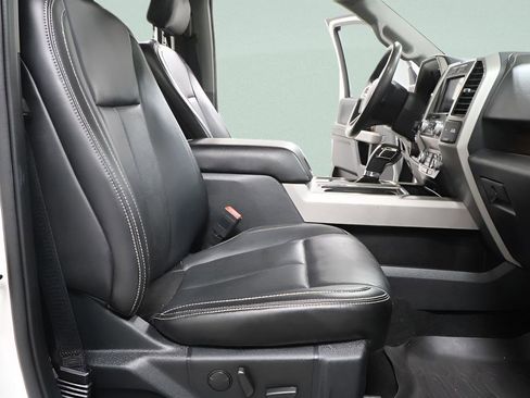 Used 2019 Ford F150 Lariat w/ Equipment Group 502A Luxury AWD/4WD image 30