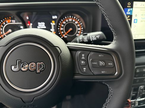 New 2025 Jeep Wrangler Rubicon w/ Steel Bumper Group image 25