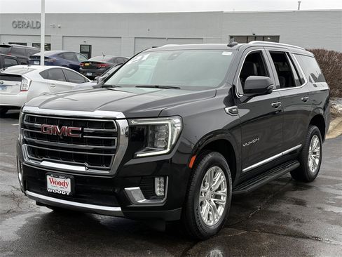 Used 2021 GMC Yukon SLT w/ SLT Luxury Plus Package image 4
