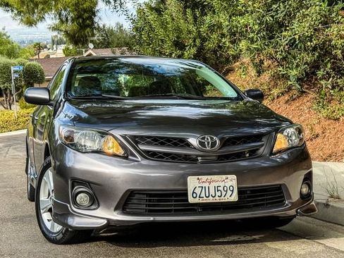 Used 2013 Toyota Corolla S FWD image 4