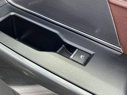 Used 2023 Ford F150 Lariat w/ Max Trailer Tow Package image 13