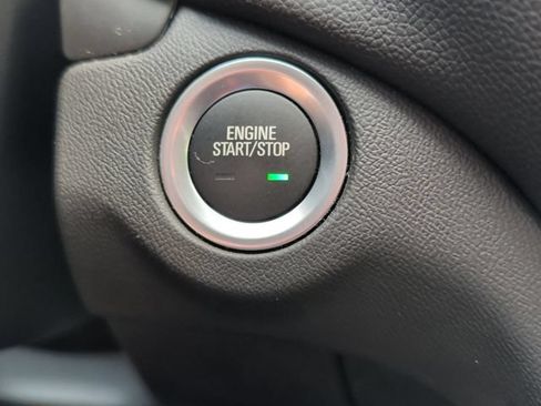Used 2024 Chevrolet Equinox LT FWD image 19