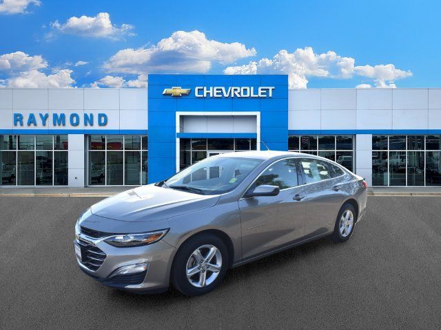 Certified 2025 Chevrolet Malibu LS FWD image 8