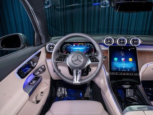 New 2026 Mercedes-Benz GLC 300 4MATIC image 11