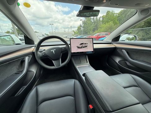 Used 2023 Tesla Model 3 Standard Range RWD image 19