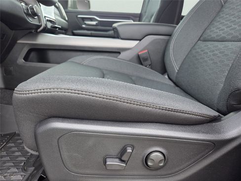 New 2026 RAM 1500 Big Horn AWD/4WD image 18