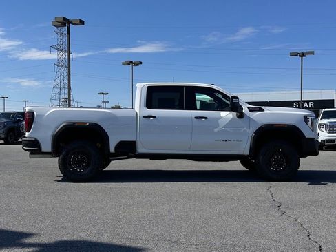 New 2026 GMC Sierra 2500 AT4X w/ AT4X AEV Edition AWD/4WD image 3